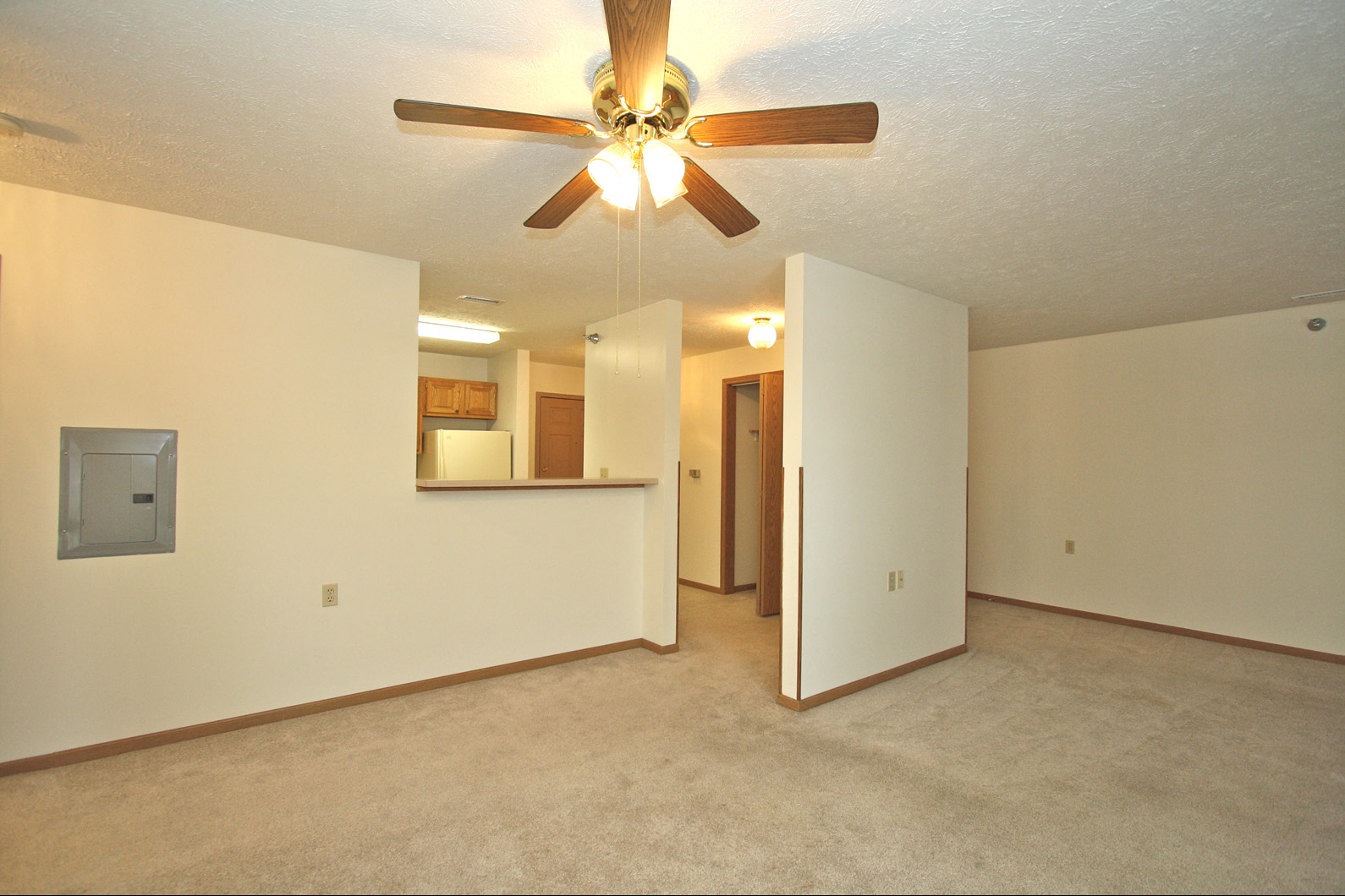 Sunrise Gardens Senior Living Apartments, 825 N Cotner Blvd, Lincoln